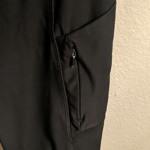 Double pocket leggings - Picture 3 of 3